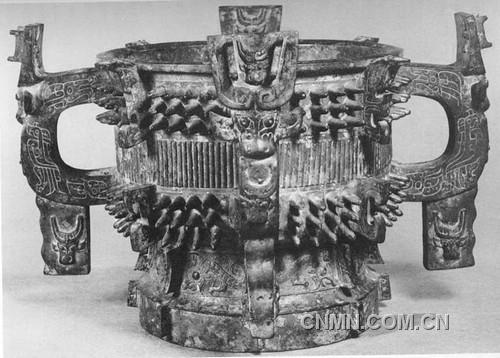 图4 乳钉纹四耳簋 西周时期 1928年陕西宝鸡戴家湾(斗鸡台)出土