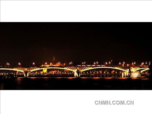 03多垴河夜景3（布达佩斯）