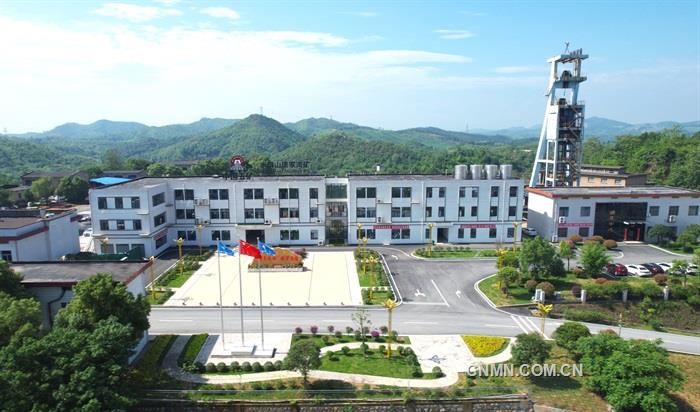 图为康家湾矿文化广场
